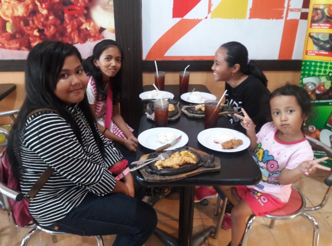 Aeni Kitchen & Gallery: Santapan Hangat di Tengah Perumahan Pertamina